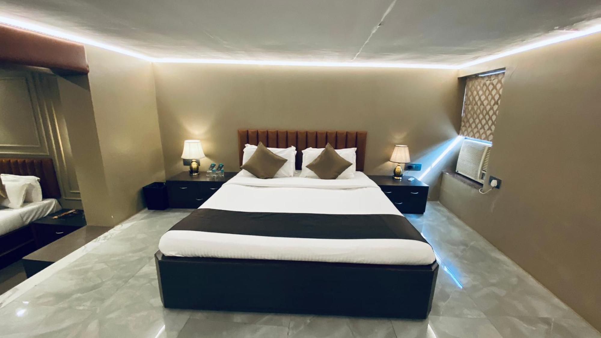 Gulf Hotel Mumbai- The Boutique Hotel Colaba Mumbai Exterior photo