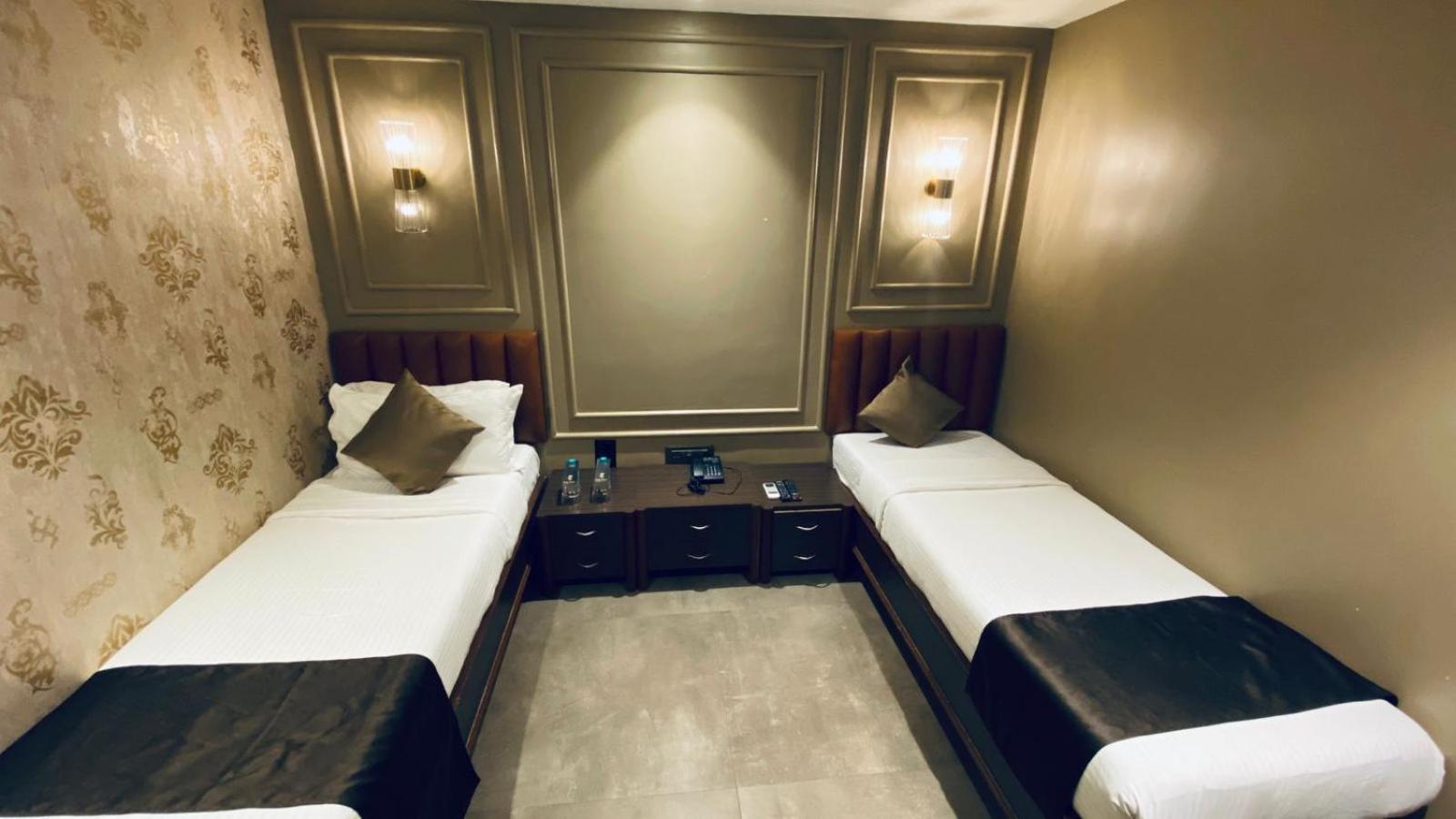 Gulf Hotel Mumbai- The Boutique Hotel Colaba Mumbai Exterior photo