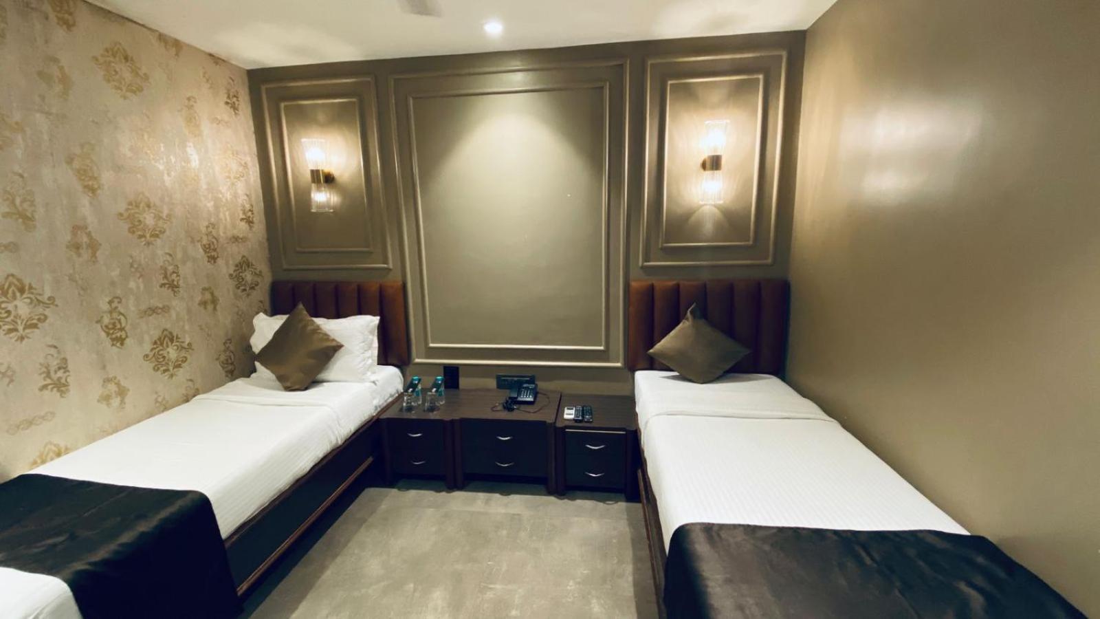 Gulf Hotel Mumbai- The Boutique Hotel Colaba Mumbai Exterior photo
