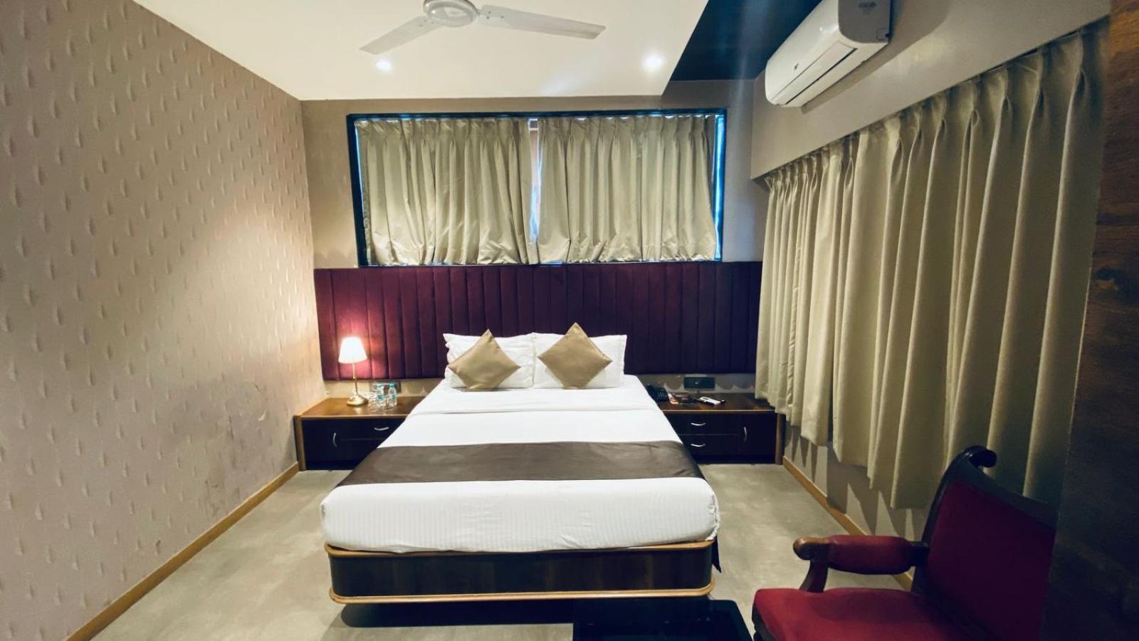Gulf Hotel Mumbai- The Boutique Hotel Colaba Mumbai Exterior photo